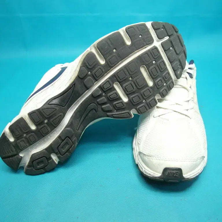 [BUNJANG] Nike Downshifter 5 Athletic Shoes / 270/r1-566/나이키 다운쉬프터 5 운동화/구제특별시