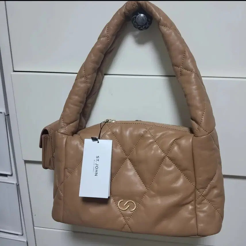 [BUNJANG] ST. JOHN Lambskin Hobo Bag / ST. JOHN양가죽 호보백(새제품)