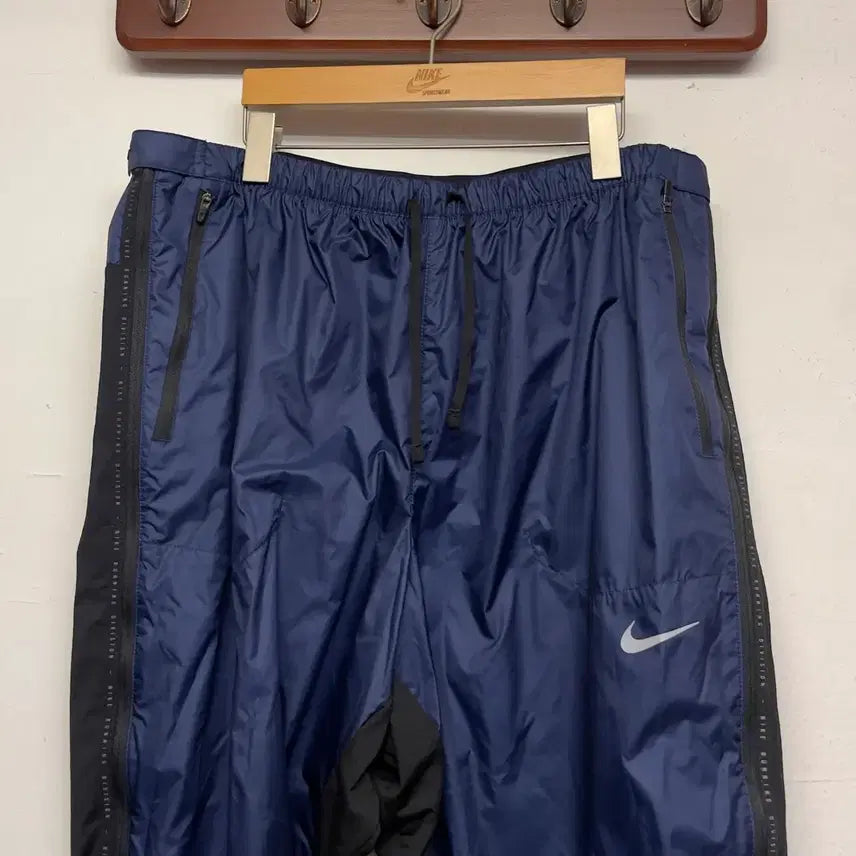 [BUNJANG] Nike Phenom Elite Shield Division Running Track Pants / 나이키 페놈 엘리트 쉴드 디비전 러닝 트랙 팬츠