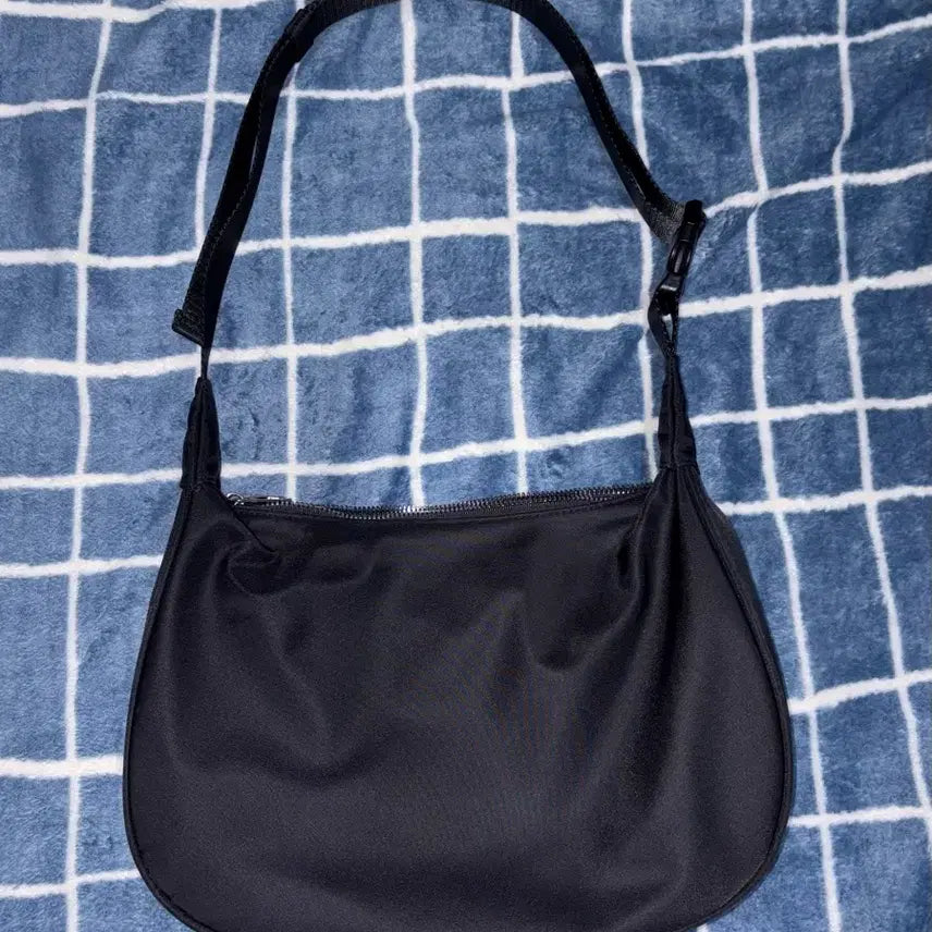 [BUNJANG] 3Minds TRM Recycled Nylon Bag Black Detachable Shoulder Bag Hobo Bag / 쓰리마인즈 TRM 리사이클 나일론백 블랙 분리형 숄더백 호보백