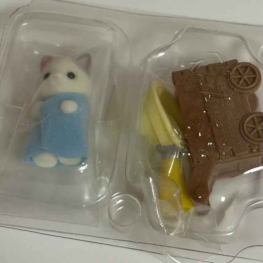 [BUNJANG] Sylvanian Families Adventure Blind Bag Latte Cat / 실바니안 어드벤처 블라인드백 라떼고양이