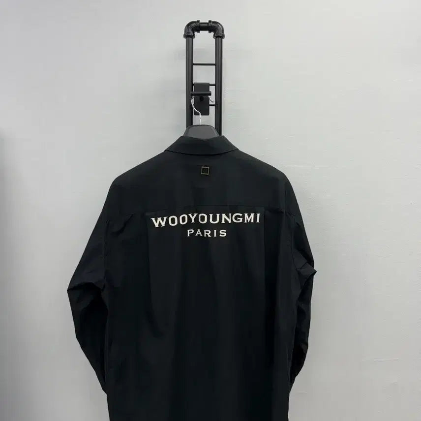 [BUNJANG] Wooyoungmi Back Logo Shirt Black Size 46 / [세븐럭셔리샵] (46) 우영미 백로고 셔츠