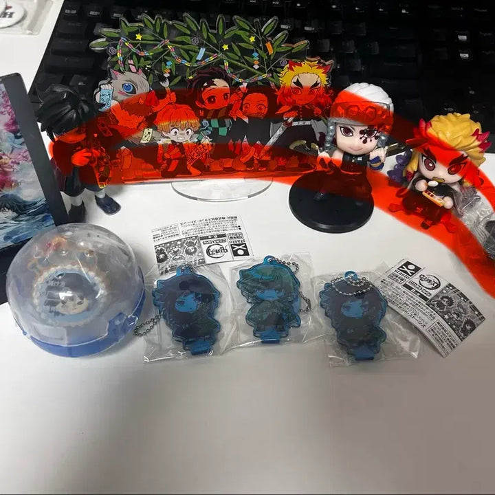 [BUNJANG] Demon Slayer Giyu Zenitsu Acrylic Keyring Bundle Set / 귀칼 기유 젠이츠 아크릴 키링 일괄