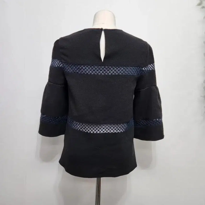 [BUNJANG] Maje Lace Flare Sleeve Blouse Black Size 1 / 마쥬 레이스 플레어 소매 블라우스