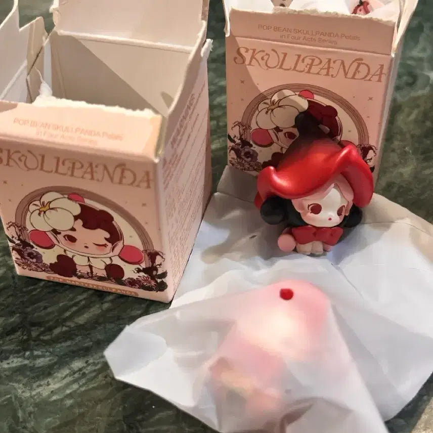 [BUNJANG] Popmart Skullpanda Act 4 Tripod Requiem Figure / 팝마트 팝빈 스컬판다 꽃잎의 4막 시리즈 트리폴드 레퀴엠