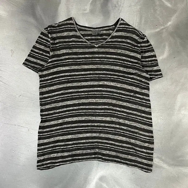 [BUNJANG] Calvin Klein Striped V-Neck Short Sleeve T-Shirt / 캘빈클라인 스트라이프 브이넥 반팔티 y16621