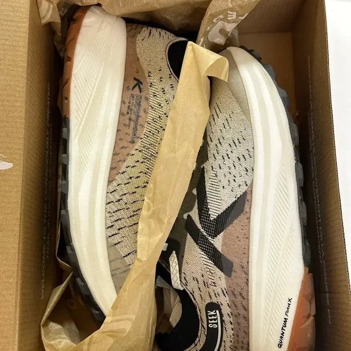 [BUNJANG] Kinn Trail Running Shoes Size 270 / 킨 트레일 러닝화 270