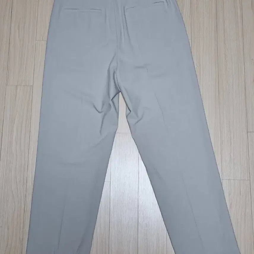[BUNJANG] Mergo X Views Coolmax Regular Crop Pants Beige / [메르고X뷰스] 쿨맥스 레귤러 크롭 팬츠 [베이지] M