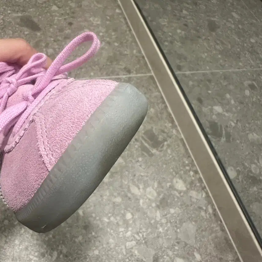 [BUNJANG] Adidas Bermuda Haloblu Pink 230 / 아디다스 버뮤다 핑크 할로블루 230