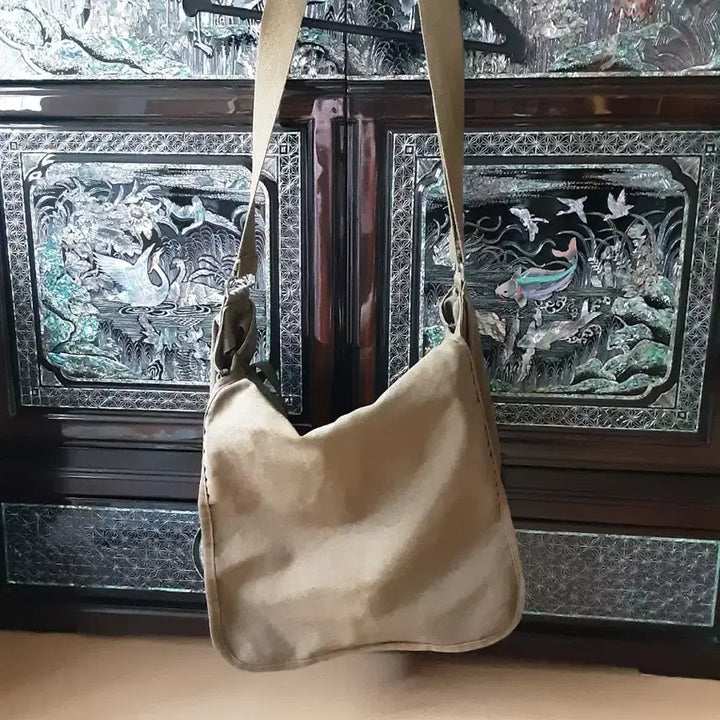 [BUNJANG] Vintage Messenger Bag Khaki / 빈티지 메신저백 카키