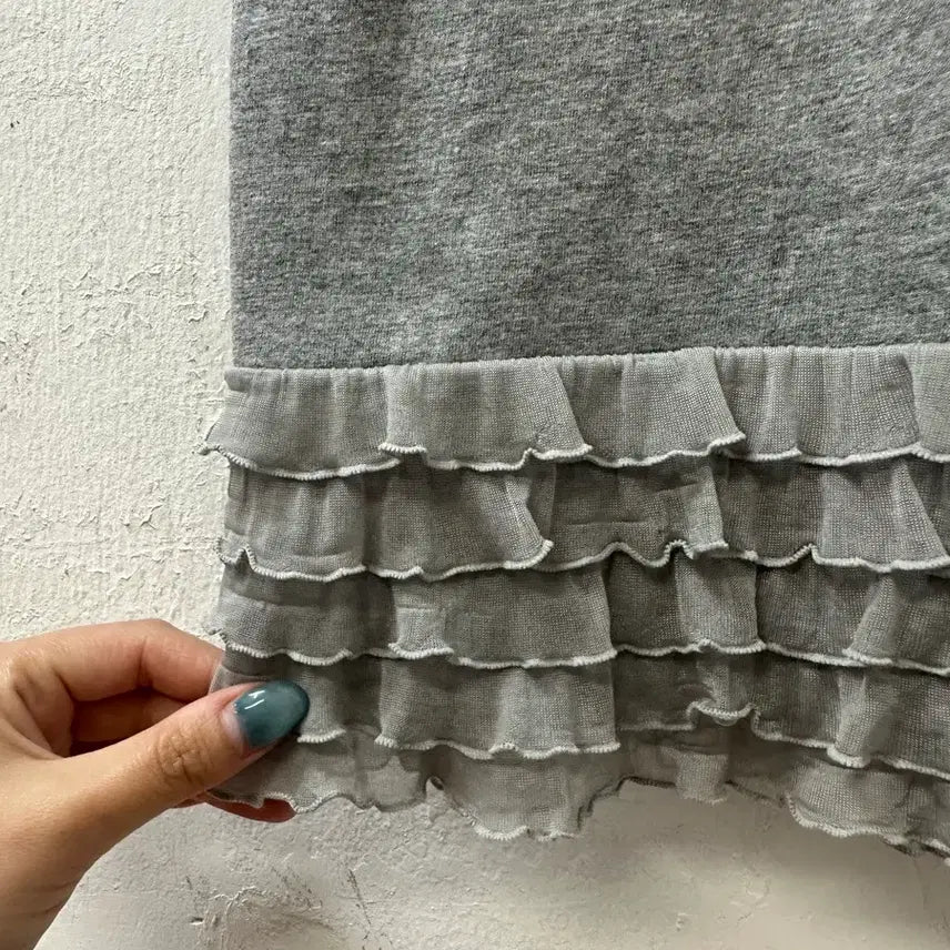 [BUNJANG] Lowrys Farm Gray Layered Frill Hem Sleeveless Top / 일본빈티지 Lowrys Farm 그레이 밑단 프릴 레이어드 슬리브리스