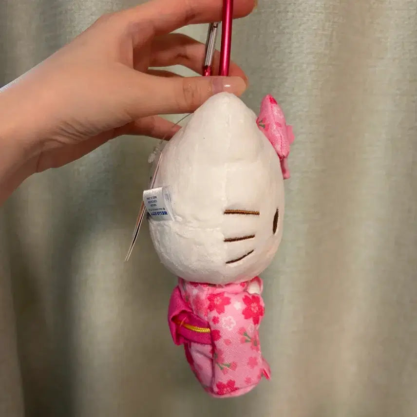 [BUNJANG] Sanrio Sakura Kimono Hello Kitty Doll Basket Keyring / 일본정품 벚꽃 사쿠라 기모노키티 인형 장바구니 키링