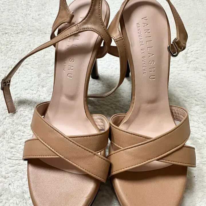 [BUNJANG] VANILLASHU Beige Women&