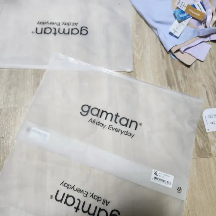 [BUNJANG] Gamtans Bra Hook Type XL 90A~ Set of 3 / 감탄브라 후크형 xl 90a~3개(오늘 배송 받은 새상품)