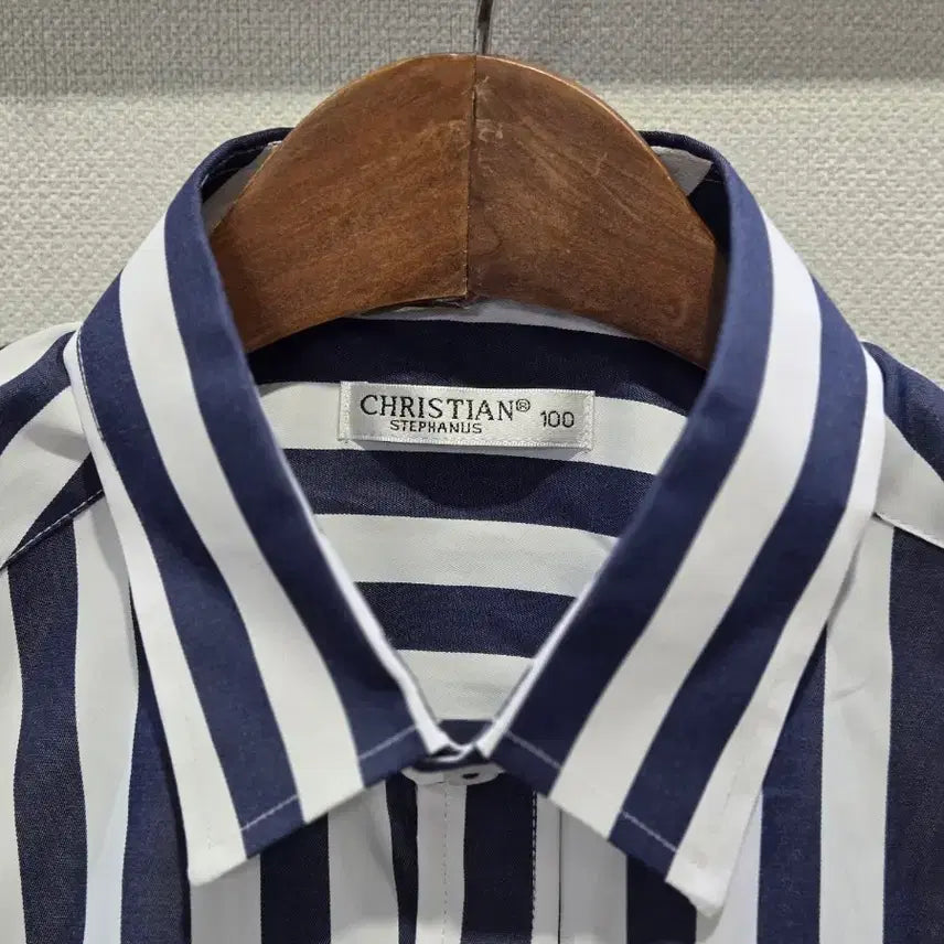 [BUNJANG] Christian Stephanes Navy Stripe Short Sleeve Shirt (Size 100) / 스트라이프 반팔셔츠