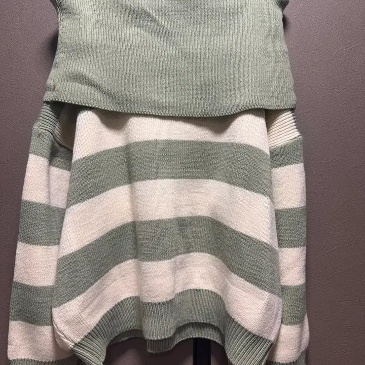 [BUNJANG] Vintage Mint Stripe Off-Shoulder Knit Top &amp; Blue Short Skirt Co-ord Set / 빈티지 청순 여리 민트 코디 세트