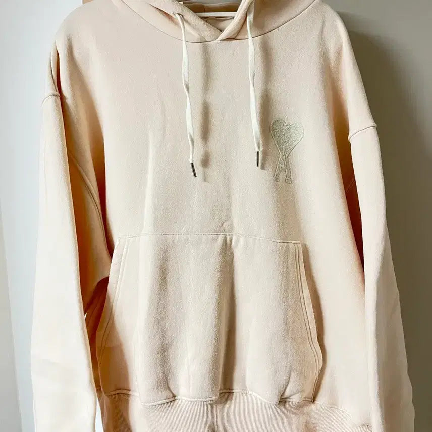 [BUNJANG] AMI Style Heart Logo Hoodie Ivory L / [AMI] 아미 st. 하트 로고 후드티 아이보리 L