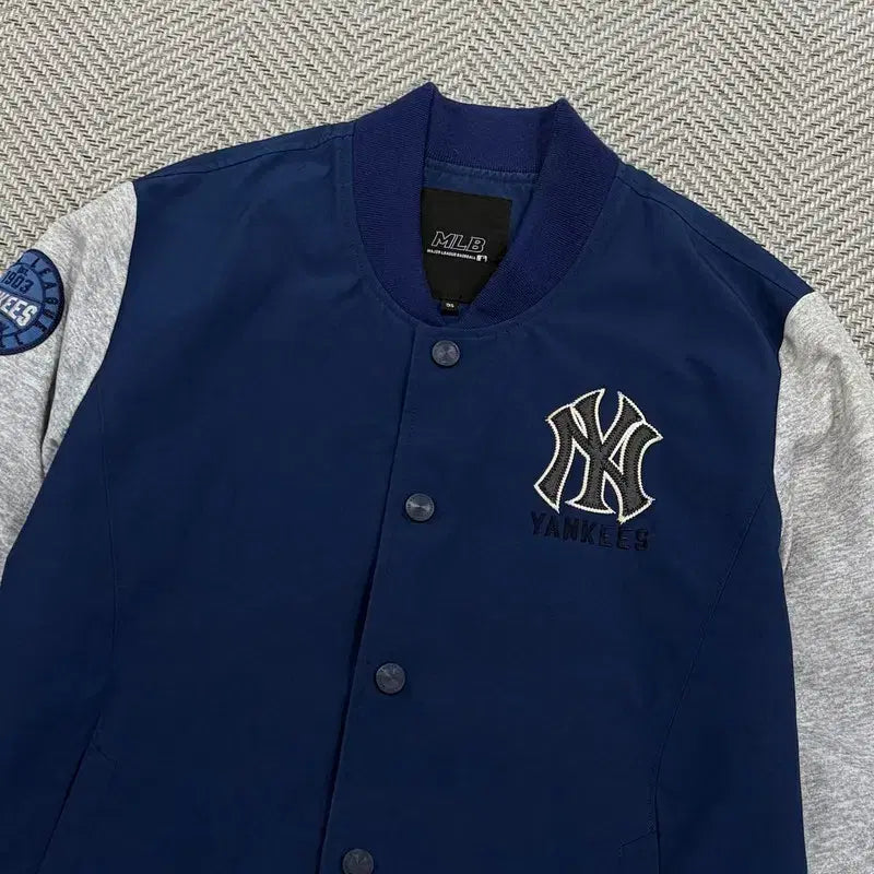 [BUNJANG] MLB New York Yankees Varsity Jacket v3578 / mlb 뉴욕양키즈 바시티 자켓 v3578