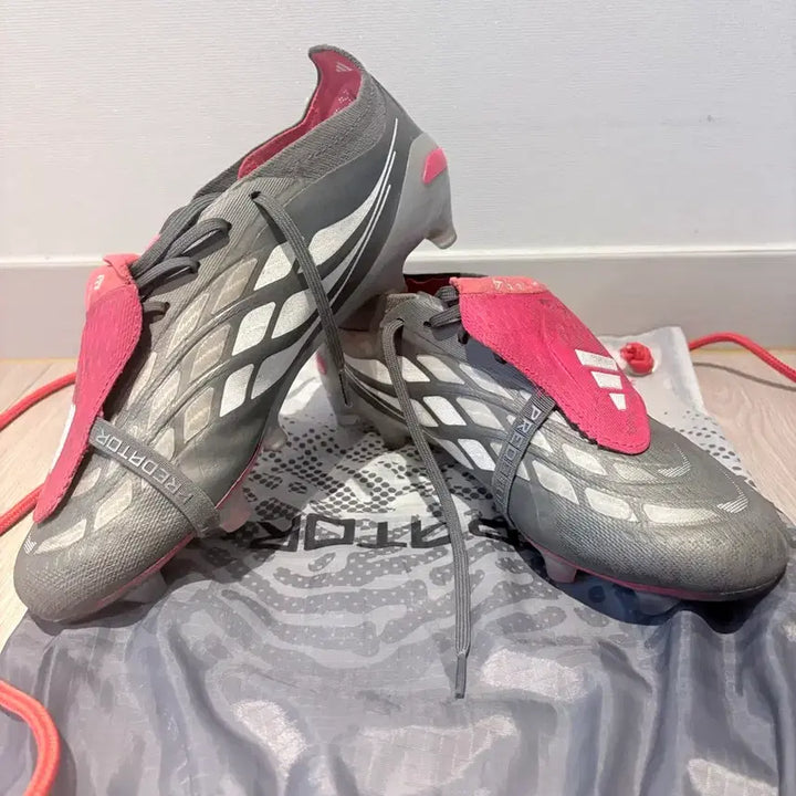 [BUNJANG] Adidas Predator AG Soccer Cleats 260 / 아디다스 프레데터 축구화 ft 260