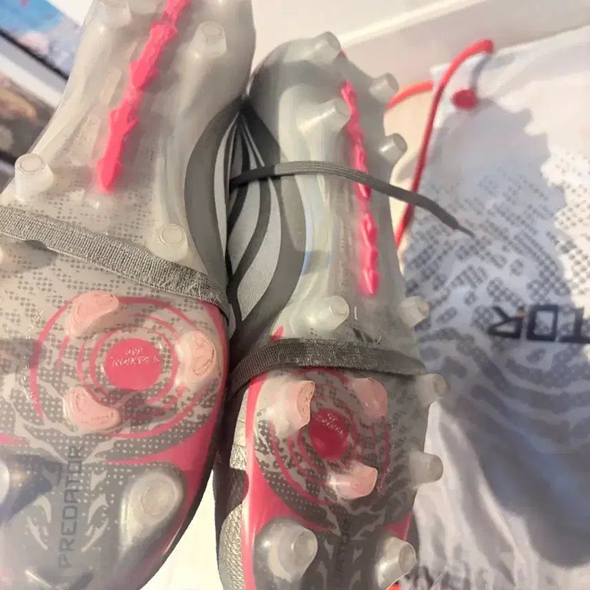 [BUNJANG] Adidas Predator AG Soccer Cleats 260 / 아디다스 프레데터 축구화 ft 260