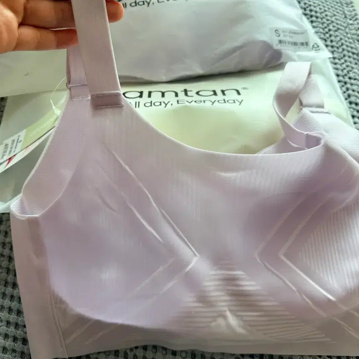 [BUNJANG] Gamtansabra S2 In-yeon Gamtansabra S1 Bra Set / 감탄브라자세브라2.인견브라1