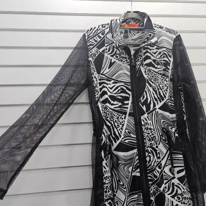 [BUNJANG] Bohok Collection Black &amp; White Mesh Point Long Jumper / 복호콜렉션 블랙 화이트 망사포인트 부인복 롱점퍼/보물찾기천사