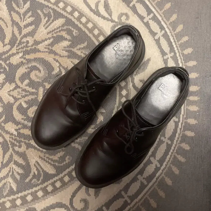 [BUNJANG] Dr. Martens 1461 Mono 3-Eye Black Shoes / 닥터마틴 1461 모노 3홀 블랙 구두