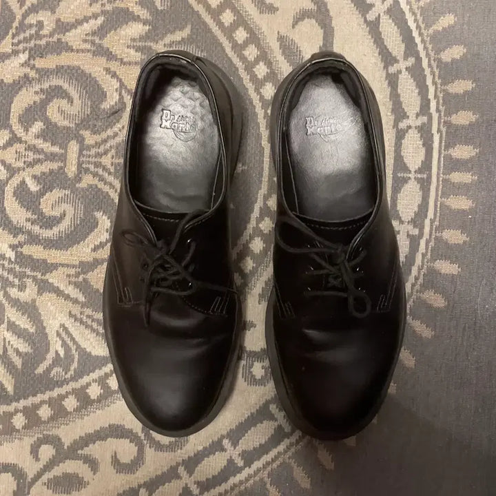 [BUNJANG] Dr. Martens 1461 Mono 3-Eye Black Shoes / 닥터마틴 1461 모노 3홀 블랙 구두