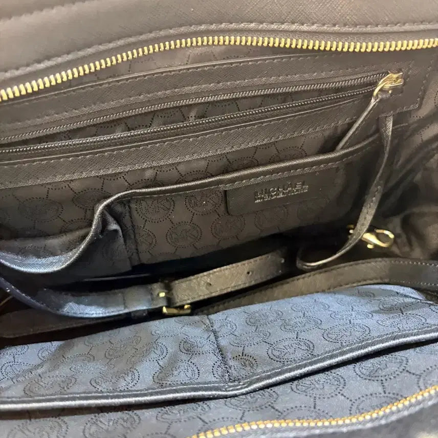 [BUNJANG] Michael Kors Black Tote Bag / 마이클코어스 블랙 토트백