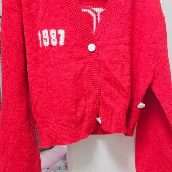 [BUNJANG] Red 1987 Knit Cardigan / 레드 1987 니트 가디건
