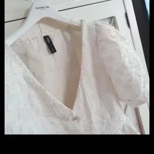 [BUNJANG] Zara Puff Sleeve Blouse White Size 55 / 자라 퍼프소매 블라우스/55
