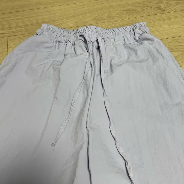 [BUNJANG] Windbreaker Fabric Pants with Elastic Waistband / 바람막이 재질 밴딩 팬츠
