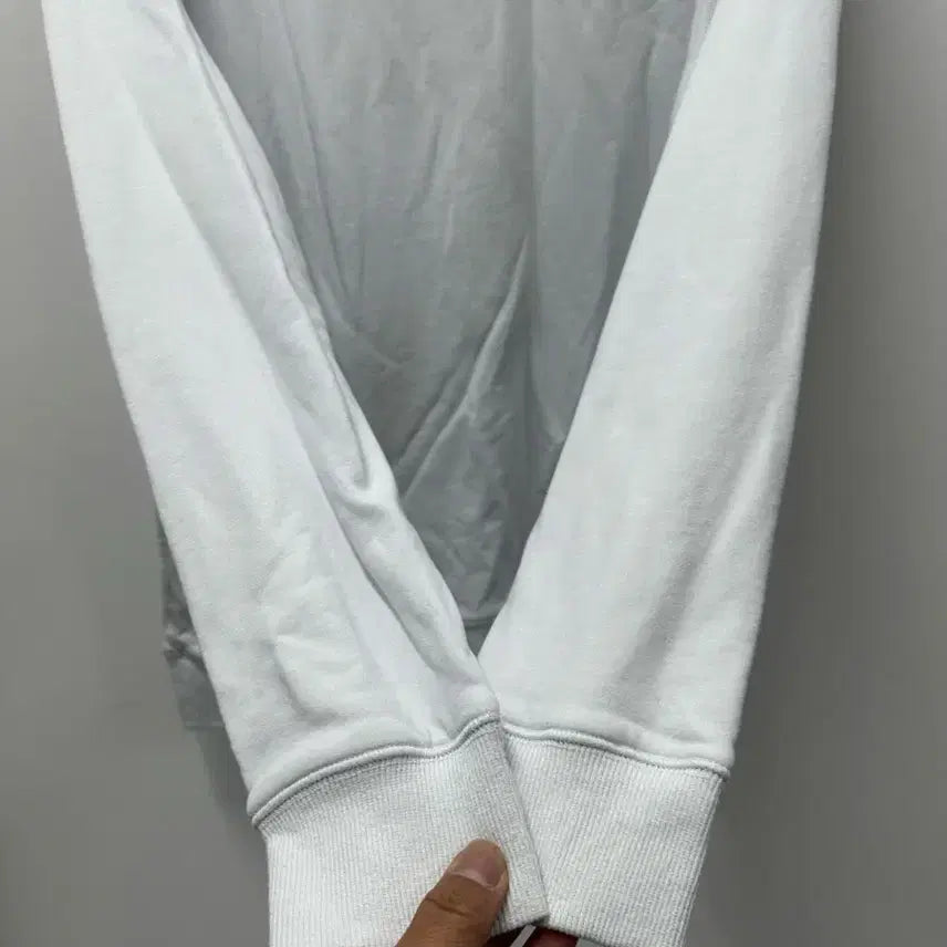 [BUNJANG] Tommy Hilfiger White Sweatshirt Size 105 / [만원 아라비아빈티지]타미힐피거 화이트 맨투맨 티셔츠 105
