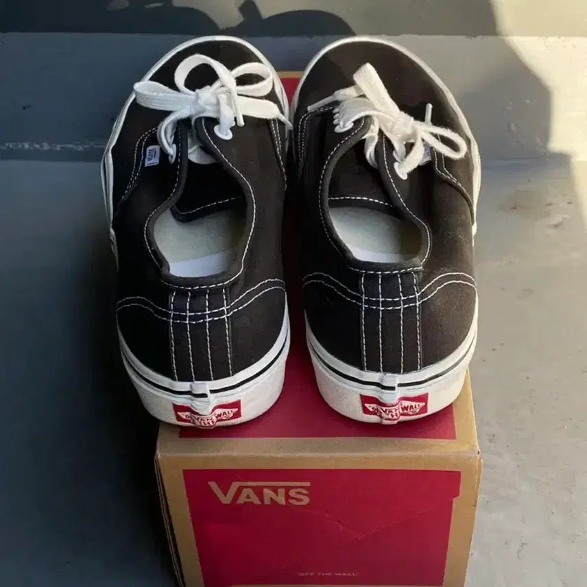 [BUNJANG] Vans Anaheim 44dx Black Size 265 (Discontinued Model) / 반스 애너하임 44dx 블랙 265 단종모델 (카멜사장 착용)