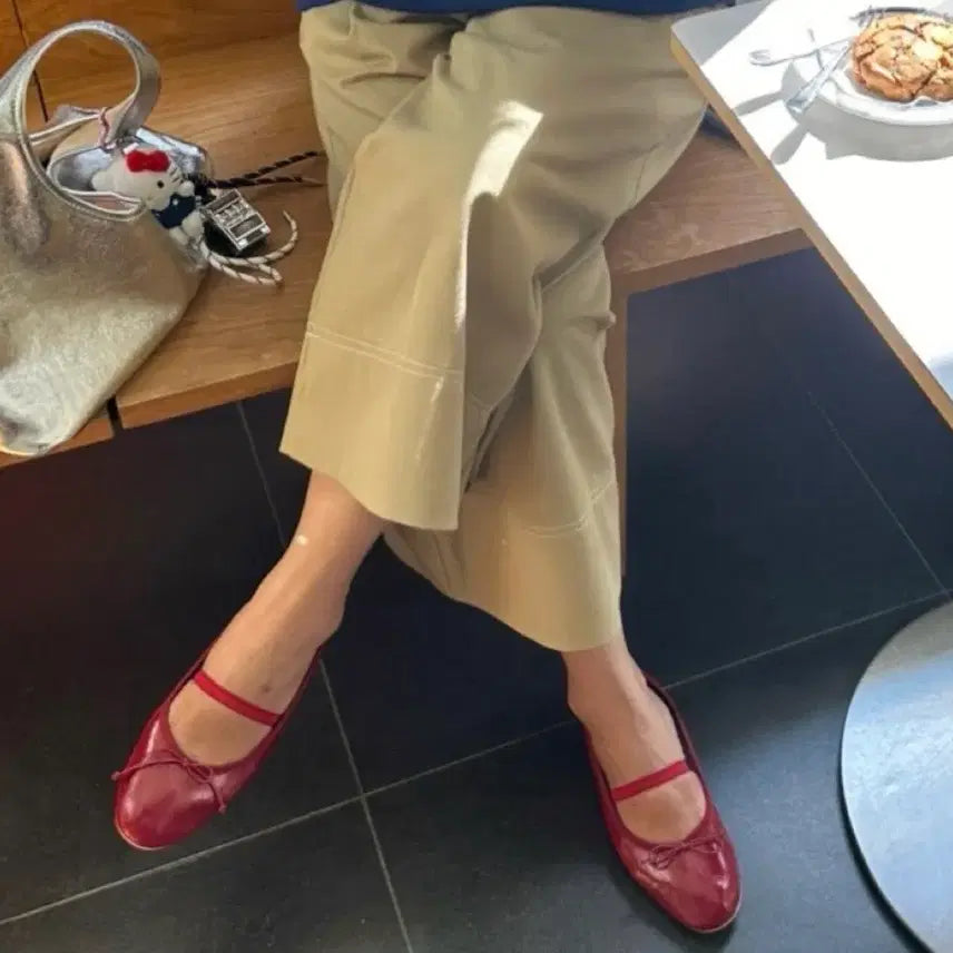 [BUNJANG] Mary Jane Flat Shoes Red (240) / 아베크 말랑 메리제인 플랫슈즈 레드 (240)