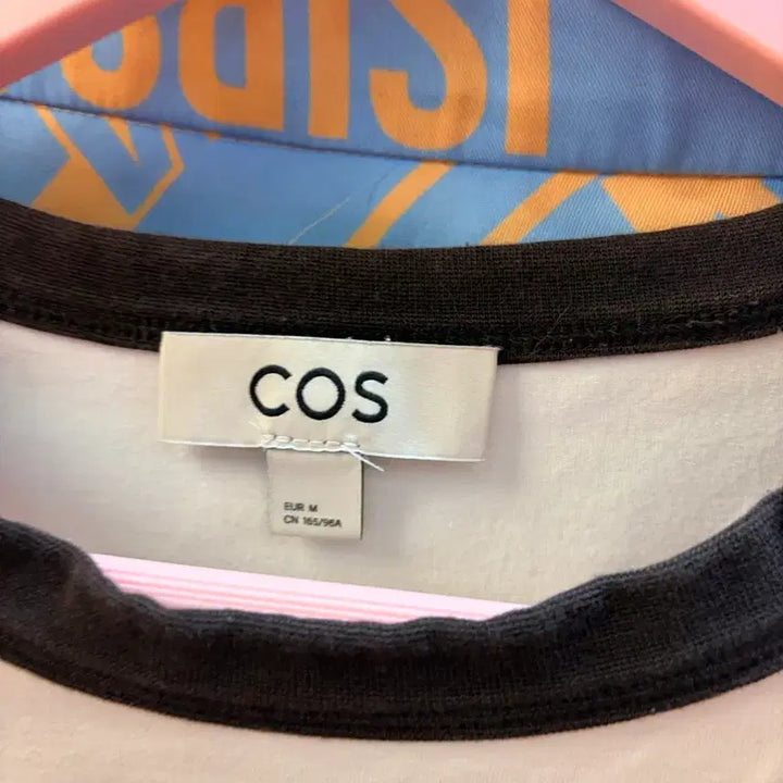 [BUNJANG] COS Colorblock Short Sleeve T-Shirt White / COS 배색 반팔 티셔츠 화이트