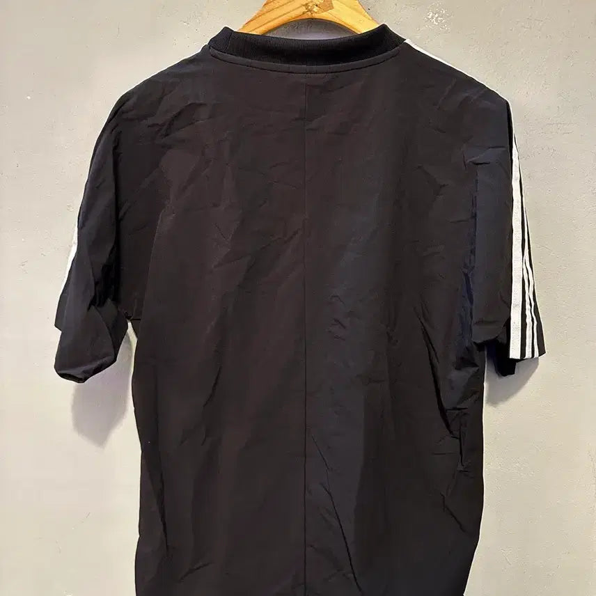 [BUNJANG] Adidas Three-Stripes Nylon Short-Sleeve T-Shirt / 아디다스 삼선 나일론 반팔티