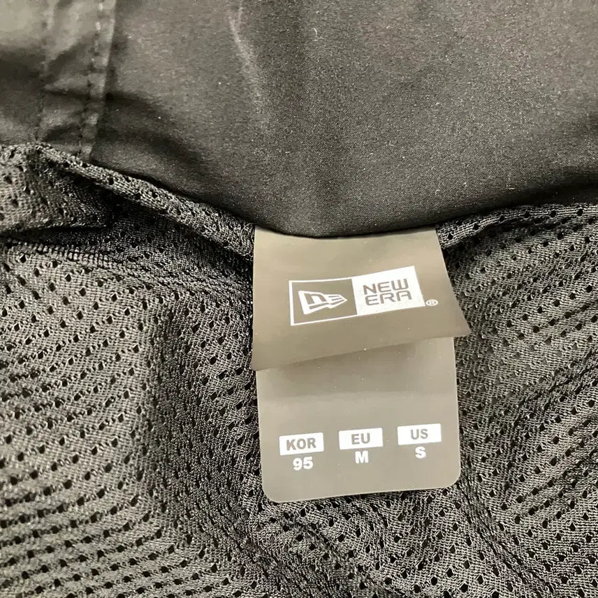 [BUNJANG] New Era Windbreaker Jacket / 뉴에라(new Era) 바람막이 95(M)
