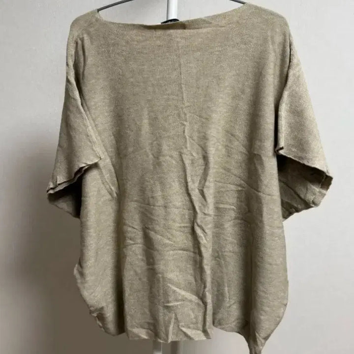 [BUNJANG] Beige Rayon Blend Batwing Blouse / 베이지 가오리 티