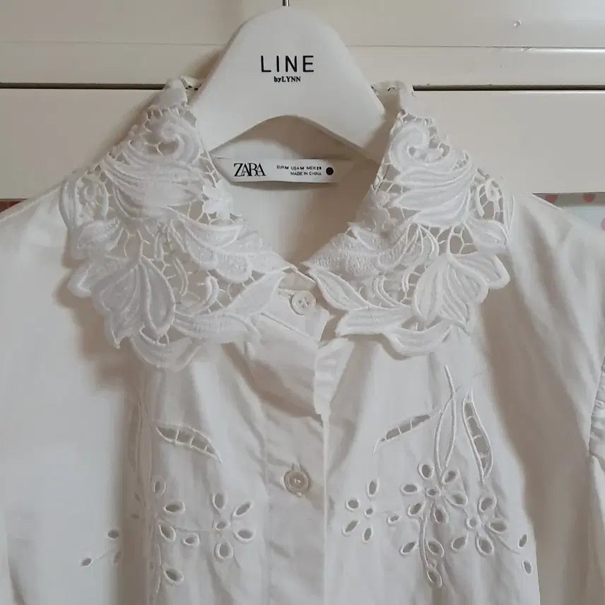 [BUNJANG] Zara White Lace Blouse / 자라 화이트 레이스 블라우스/55반-66