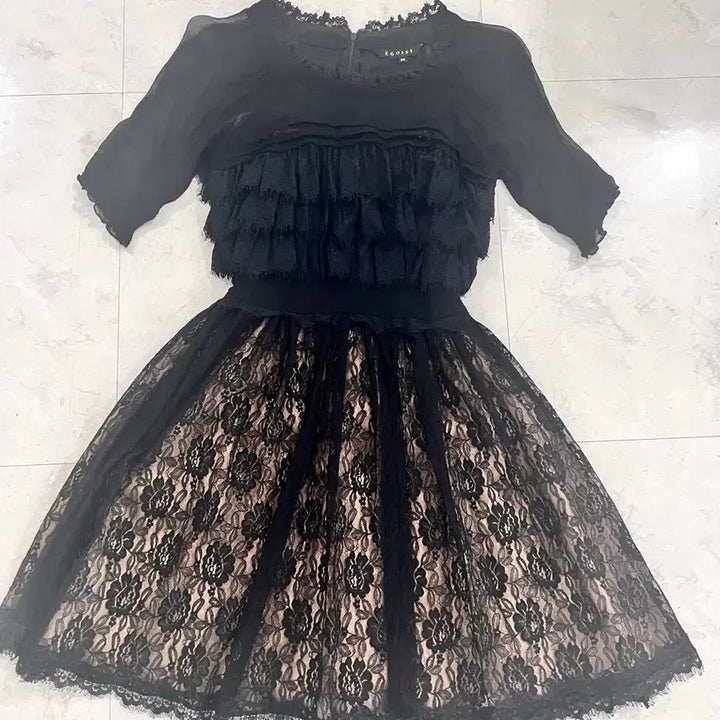 [BUNJANG] Egoist Lace See-Through Flare Dress Black / 정품 에고이스트 레이스 시스루 플레어 원피스 블랙