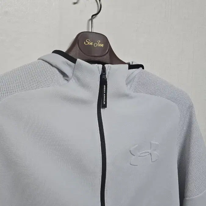 [BUNJANG] Under Armour Mesh Hooded Zip-Up Jacket - Light Grey / 언더아머 메쉬 후드 집업 자켓 그레이