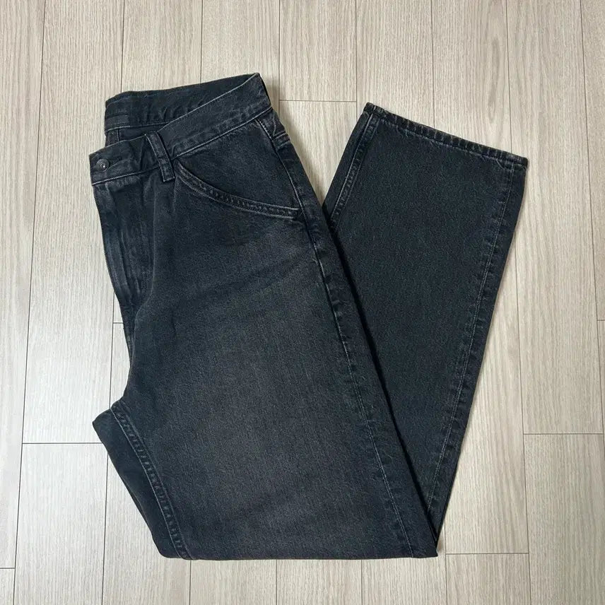 [BUNJANG] Uniqlo Black Blue Denim Jeans Size 30 / 유니클로 흑청 데님 76 (30) 사이즈