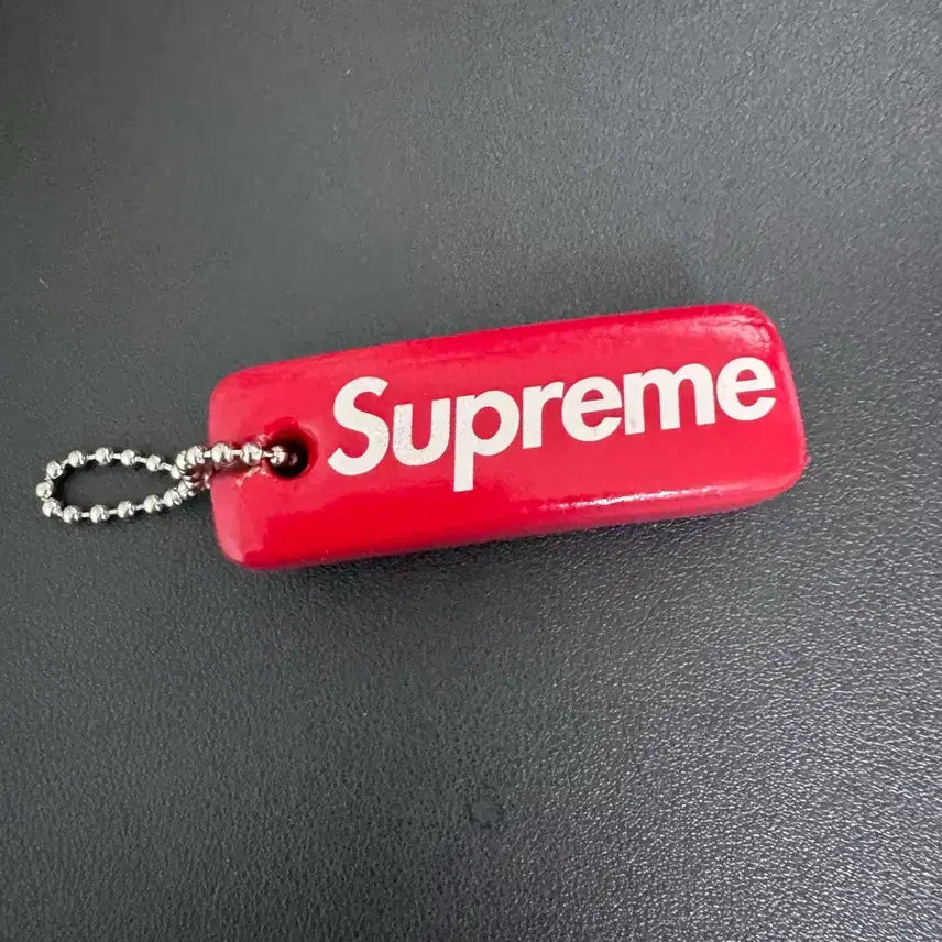 [BUNJANG] Supreme Red Keychain / 슈프림 레드 키링