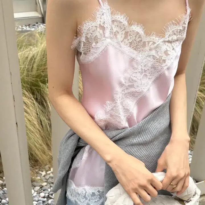 [BUNJANG] Lace Trimmed Silk Satin Camisole Blouse / 레이스 슬립 실크 새틴 여성 여름 레이어드 뷔스티에 끈나시 블라우스