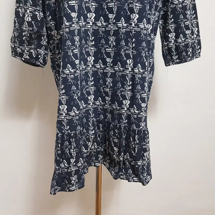 [BUNJANG] Navy One-Piece Dress Size 66 / 0975/LAP 여 66사이즈 네이비원피스/내옷방