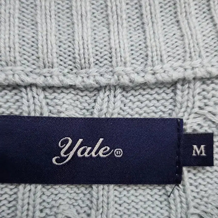 [BUNJANG] YALE Cable Knit Sweater / [YALE 예일] 100 남 케이블니트 꽈배기니트
