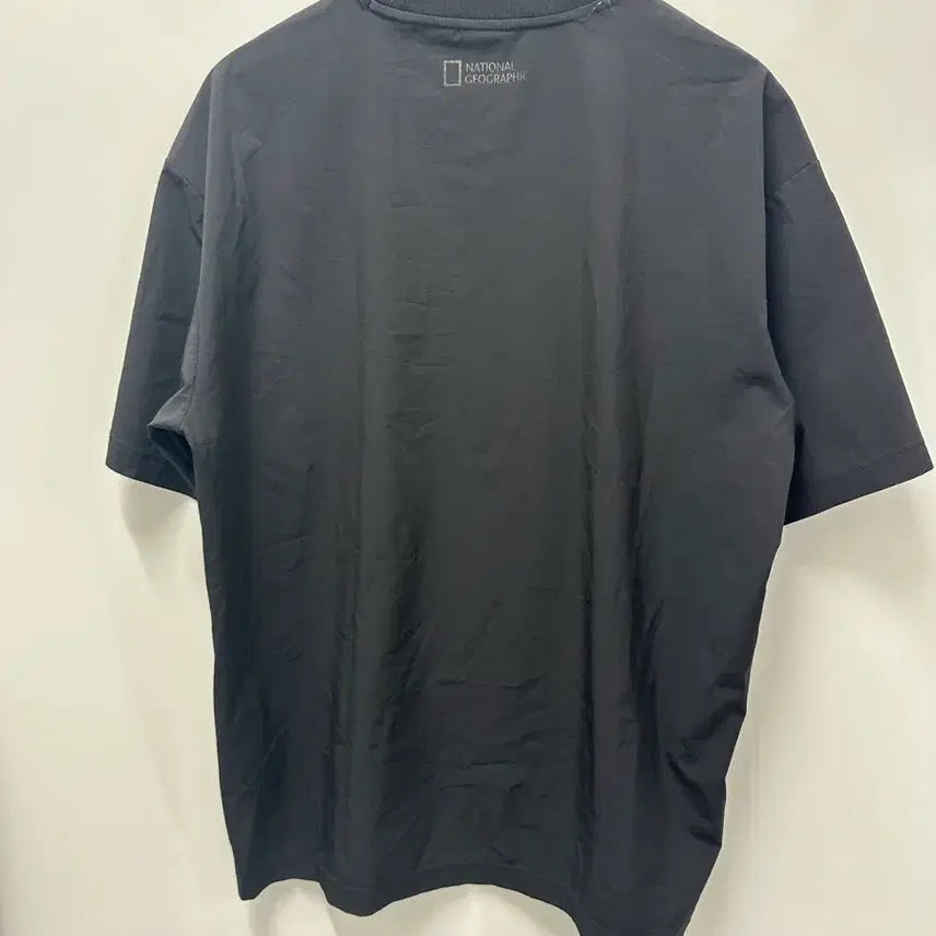 [BUNJANG] National Geographic Black T-Shirt Size 100 / [만원 아라비아빈티지]내셔널지오그래픽 블랙 반팔 티셔츠 100