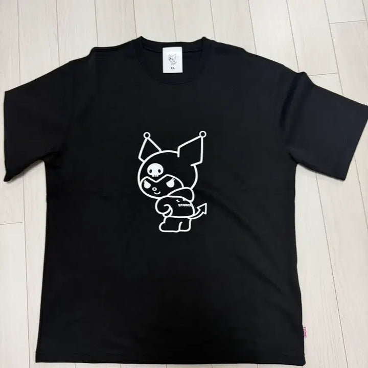 [BUNJANG] IAB STUDIO Kuromi Collaboration XL T-Shirt / 아이앱스튜디오 쿠로미 콜라보 xl