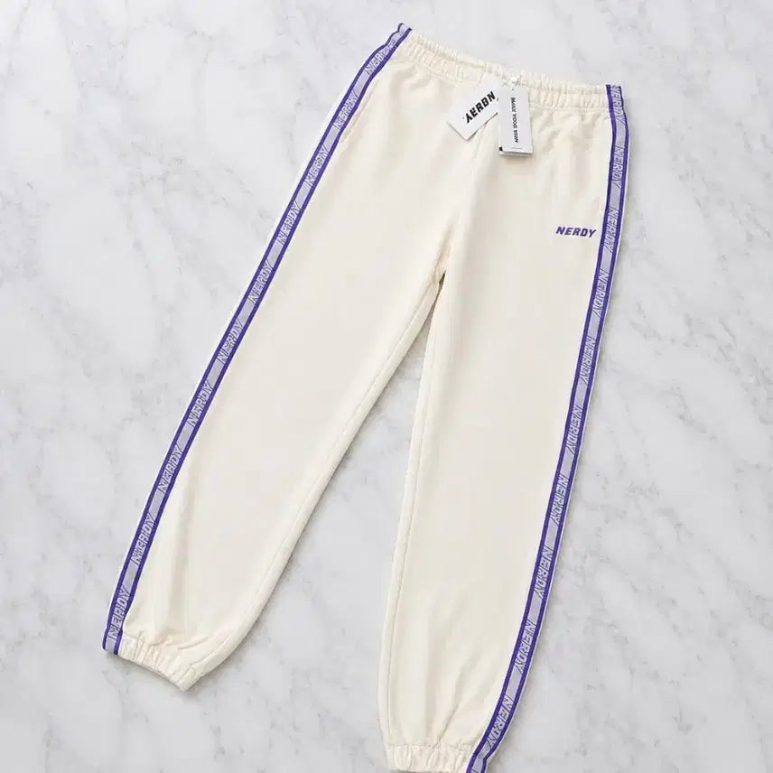 [BUNJANG] NERDY Logo Tape Sweatpants Cream S / (정품/새상품) 널디 NERDY 로고 테이프 스웨트팬츠 크림 S